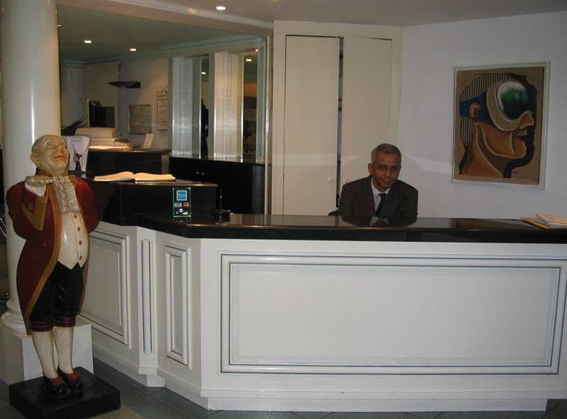 Croix De Malte Hotel ปารีส ภายนอก รูปภาพ